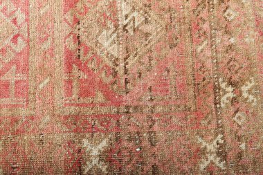 Dokuma halıların desenleri ve renkleri