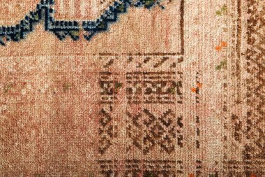 Dokuma halıların desenleri ve renkleri