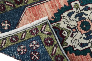 Dokuma halıların desenleri ve renkleri