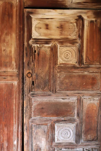 Декоративная Антикварная Декоративная Деревянная Дверь — стоковое фото
