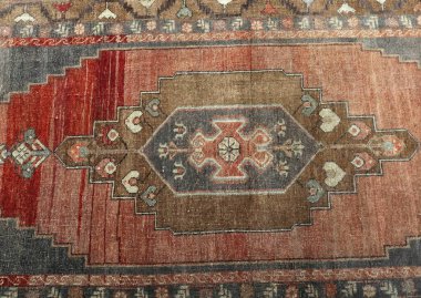 Dokuma halıların desenleri ve renkleri