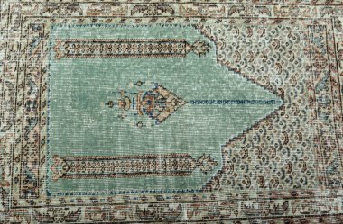 Dokuma halıların desenleri ve renkleri