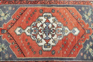 Dokuma halıların desenleri ve renkleri