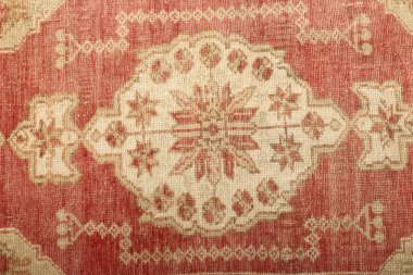 Dokuma halıların desenleri ve renkleri