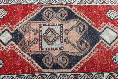 Dokuma halıların desenleri ve renkleri