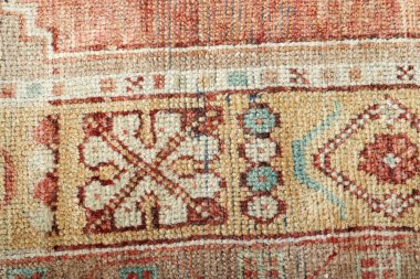 Dokuma halıların desenleri ve renkleri