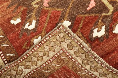 Dokuma halıların desenleri ve renkleri