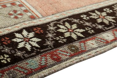 Dokuma halıların desenleri ve renkleri