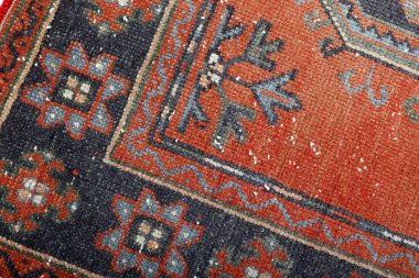 Dokuma halıların desenleri ve renkleri