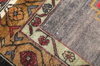 Dokuma halıların desenleri ve renkleri