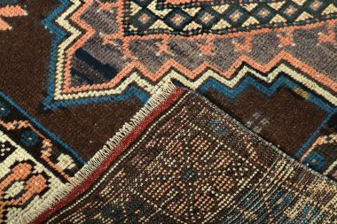 Dokuma halıların desenleri ve renkleri