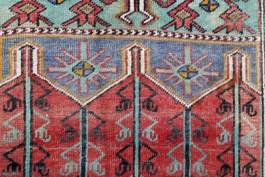 Dokuma halıların desenleri ve renkleri