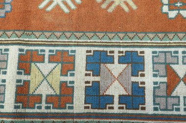 Dokuma halıların desenleri ve renkleri