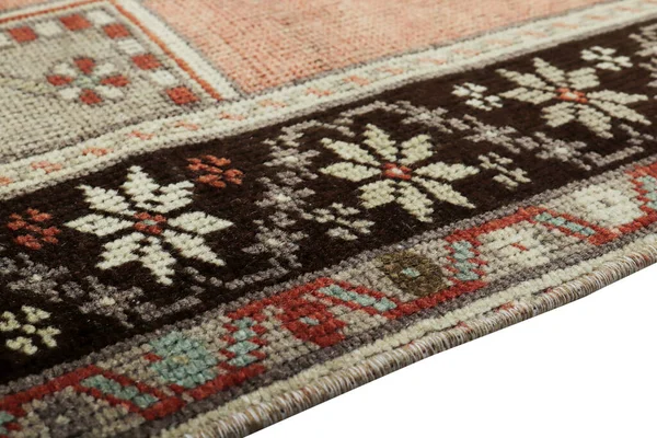 Dokuma halıların desenleri ve renkleri