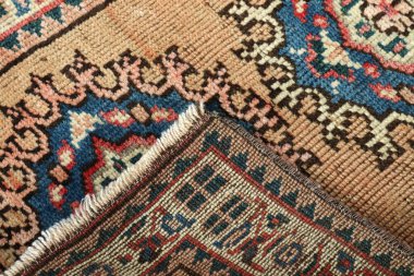 Dokuma halıların desenleri ve renkleri