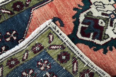 Dokuma halıların desenleri ve renkleri