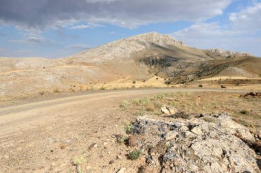 Yüksek bozkırlarda yalnızlık ve yalnızlık