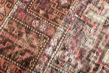 Dokuma halıların desenleri ve renkleri