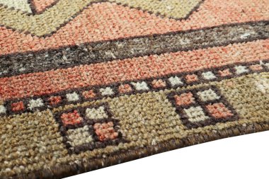 Dokuma halıların desenleri ve renkleri