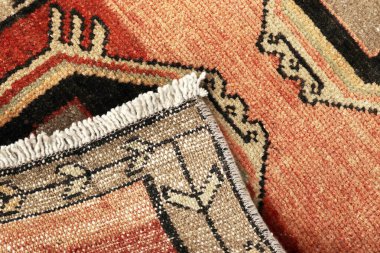 Dokuma halıların desenleri ve renkleri