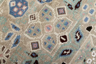 Dokuma halıların desenleri ve renkleri