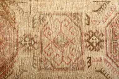 Dokuma halıların desenleri ve renkleri