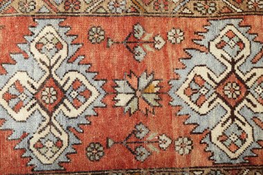 Dokuma halıların desenleri ve renkleri