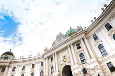 Viyana, Avusturya - 13 Eylül 2023: Habsburg Hanedanı 'nın Hofburg İmparatorluk Sarayı' nın detaylı görüşü