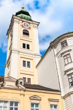 Avusturya, Viyana 'daki İskoç Kilisesi' nin Schottenkirche kulesinin detaylı bir görüntüsü