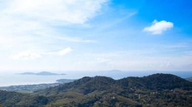 Hint Okyanusu 'nun, Phuket Adası' nın, Tayland 'ın tropikal kıyılarının güzel manzarası