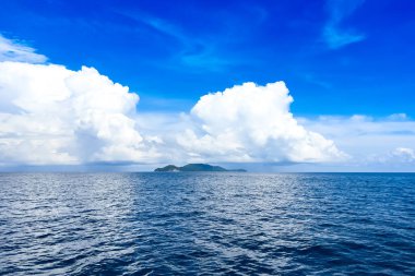 Hint Okyanusu, Phuket, Tayland 'ın güzel tropikal manzarası