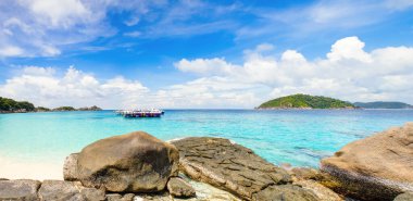 Similan Adaları - 10 Kasım 2023: Cennet manzaralı, şnorkelli ve dalış noktalı Similan Adaları yakınlarındaki tekne turları  