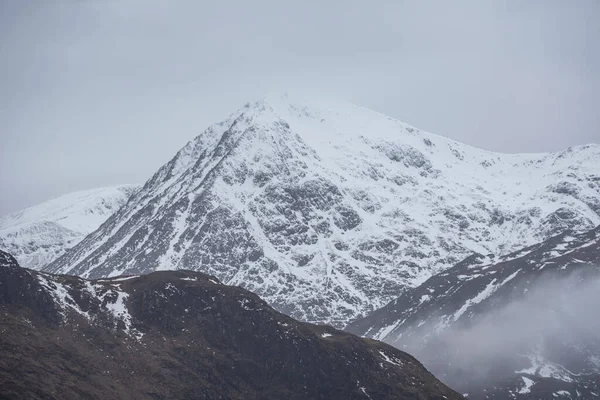 Hermosa Imagen Paisaje Invierno Del Pico Stob Dearg Buachaille Etive —  Fotos de Stock
