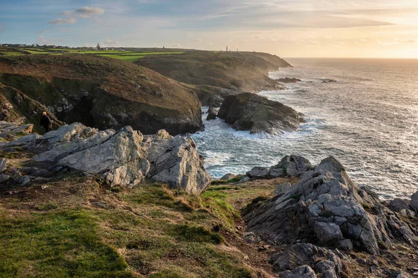 Krásný Západ Slunce Krajina Obraz Cornwall Útesu Pobřeží Cínovými Doly — Stock fotografie