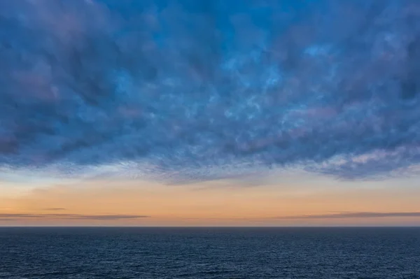 콘월에서 프러시아 코브의 구름이 — 스톡 사진