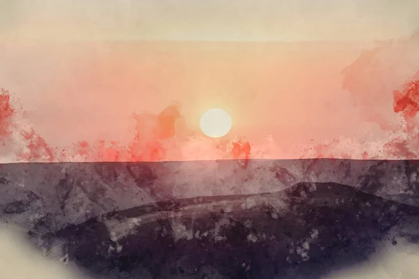 太陽がピーク地区の地平線にキスを設定することの見事な晩夏の日没の風景のイメージは より高いトアから見た — ストック写真