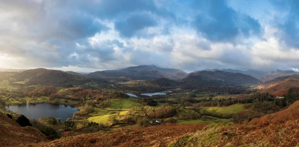 Beautiful Winter Sunrise Golden Hour Landscape View Loughrigg Fell Countryside — Stock Photo, Image