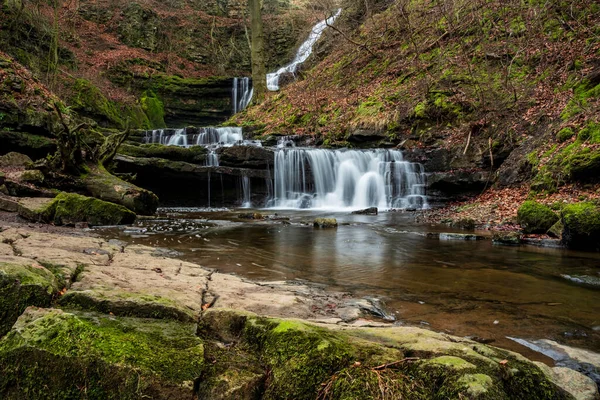 Beautiful Peaceful Landscape Image Scaleber Force Waterfall Yorkshire Dales England — Stockfoto