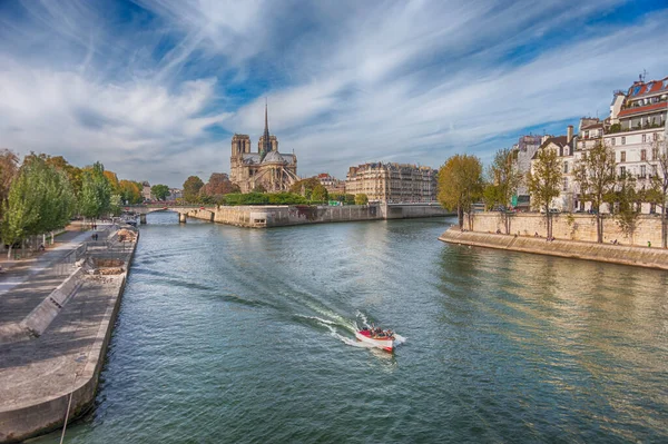 Notre Dame Kathedraal Parijs Gezien Vanaf Achterkant Voor Verwoestende Brand Rechtenvrije Stockfoto's