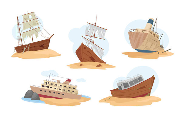 Утонувшие пираты и грузовые суда готовы. обломки грузовых и пиратских кораблей, затонувших кораблей лежат на поверхности воды и на песке. векторная иллюстрация.