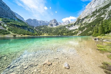 Seebensee Gölü ve Dragonkopf Tepesi, Ehrwald, Avusturya