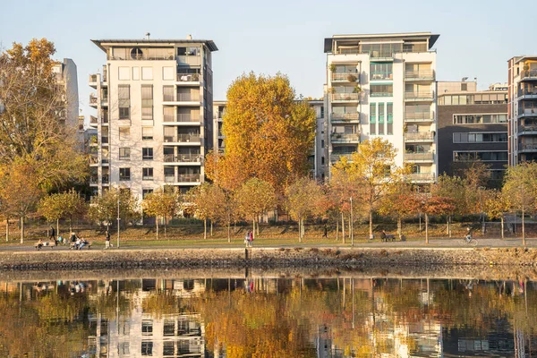 Osthafen Moderna Área Residencial Margem Rio Main Frankfurt Alemanha — Fotografia de Stock