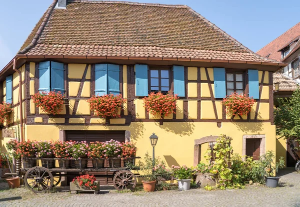 Színes Favázas Házak Eguisheim Franciaország — Stock Fotó
