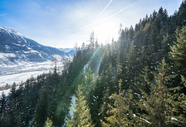 Beatiful Snow Mountains Landscape Sunny Day — Stok fotoğraf