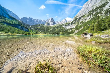 Seebensee Gölü ve Dragonkopf Tepesi, Ehrwald, Avusturya