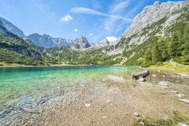 Seebensee Gölü ve Dragonkopf Tepesi, Ehrwald, Avusturya