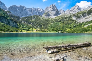 Seebensee Gölü ve Dragonkopf Tepesi, Ehrwald, Avusturya