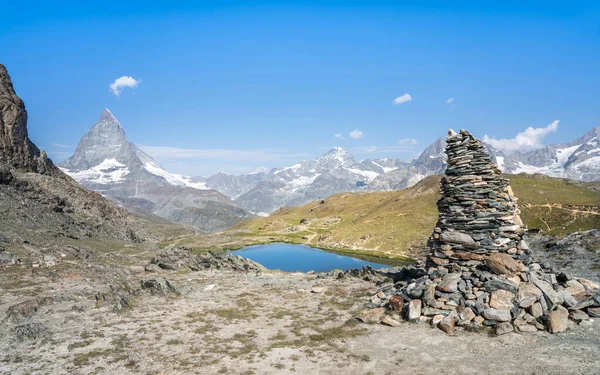 Matterhorn Riffelsee Día Verano Zermatt Suiza —  Fotos de Stock