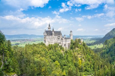 Almanya, Bavyera 'daki dünyaca ünlü Neuschwanstein Kalesi