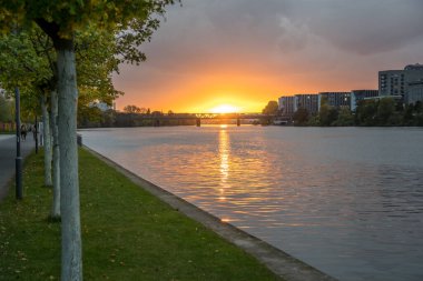 Frankfurt am Main Gün batımında, Almanya